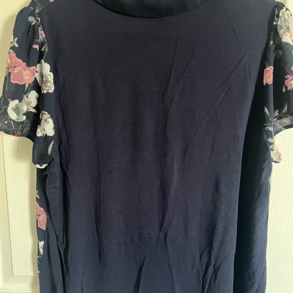 2/$45 RW&co floral mixed media t-shirt-  2/$45 - Picture 4 of 11